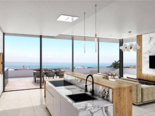 Piso de lujo de 224 m2 en venta en Estepona, Andalucía
