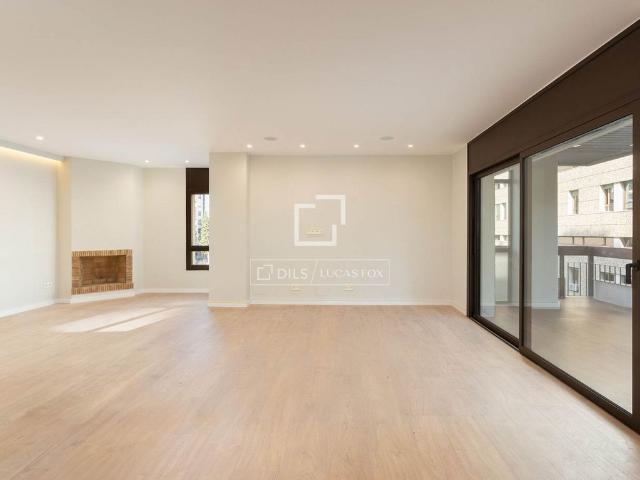 Piso de lujo de 230 m2 en alquiler en Barcelona, Cataluña