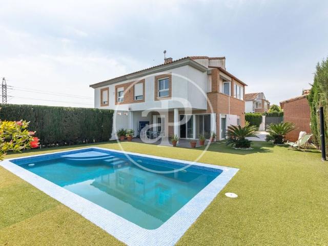 Piso de lujo de 250 m2 en alquiler en Ribarroja, Comunidad Valenciana