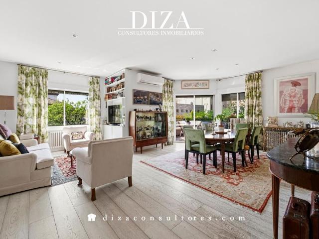 Piso de lujo de 277 m2 en venta en Madrid, España
