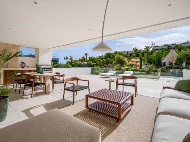 Piso de lujo de 288 m2 en venta en Marbella, Andalucía