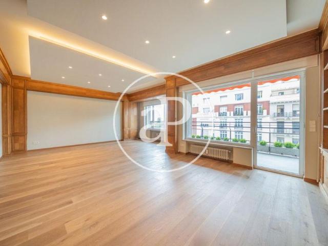 Piso de lujo de 350 m2 en alquiler en Madrid, Comunidad de Madrid
