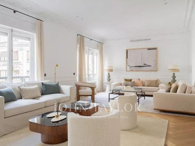 Piso de lujo de 368 m2 en venta en Madrid, España