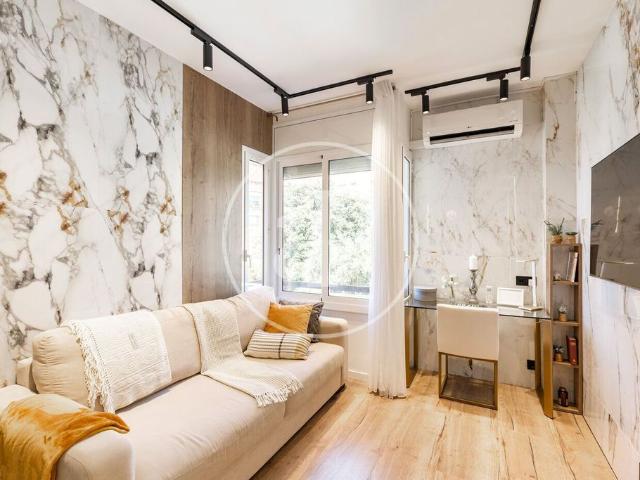 Piso de lujo de 49 m2 en venta en Barcelona, Cataluña