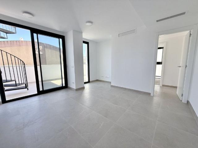Piso de lujo de 53 m2 en venta en Puerto de Estepona, Estepona, Andalucía