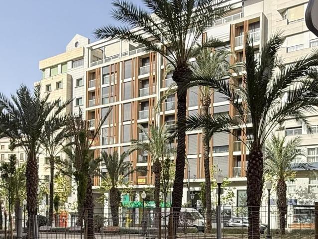 Piso de lujo de 57 m2 en venta en Alicante, España