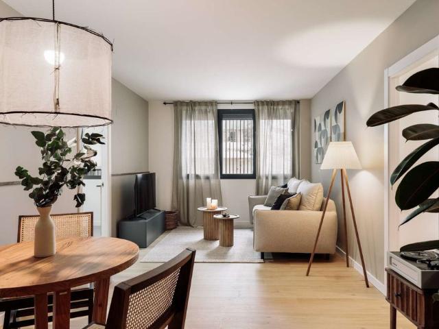 Piso de lujo de 63 m2 en alquiler en Barcelona, Cataluña