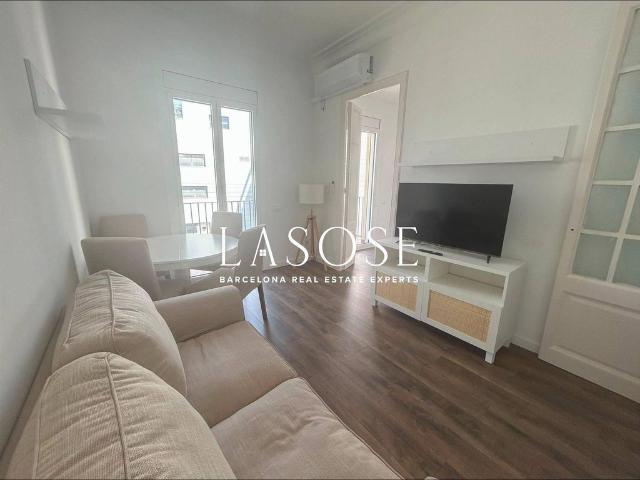 Piso de lujo de 63 m2 en alquiler en Barcelona, España