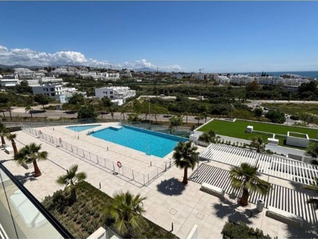 Piso de lujo de 73 m2 en venta en Bahia Dorada, Estepona, Málaga, Andalucía