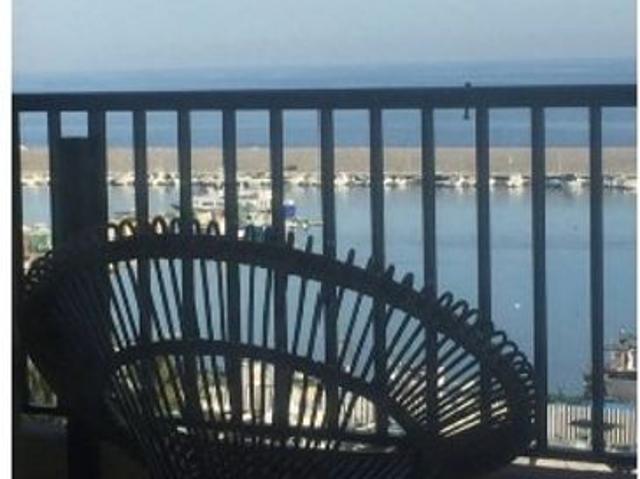 Piso de lujo de 75 m2 en venta en Fuengirola, España