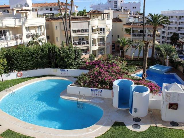 Piso de lujo de 80 m2 en venta en Nerja, España
