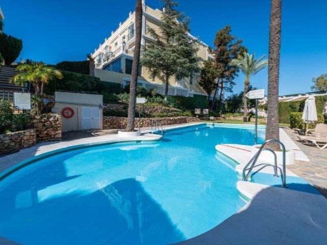 Piso de lujo de 80 m2 en venta en Nueva Andalucia centro, Marbella, Málaga, Andalucía