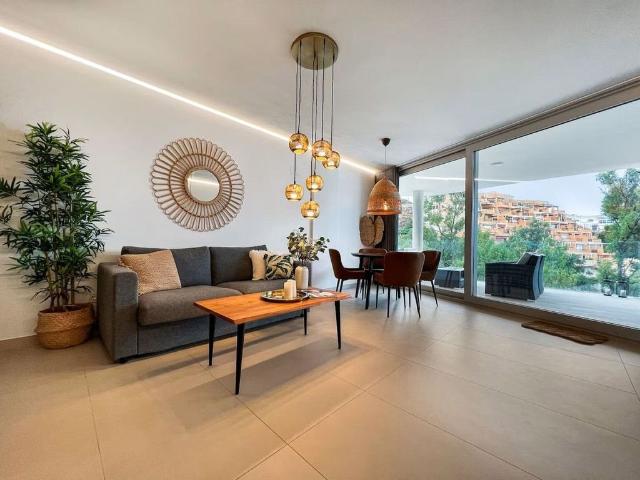 Piso de lujo de 81 m2 en venta en Fuengirola, Andalucía