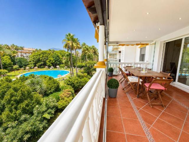 Piso de lujo de 84 m2 en alquiler en Marbella, España