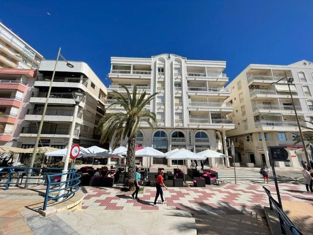 Piso de lujo de 86 m2 en venta en Santa Pola, España