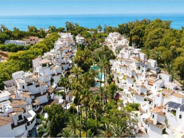Piso de lujo de 88 m2 en venta en Elviria, Marbella, Málaga, Andalucía