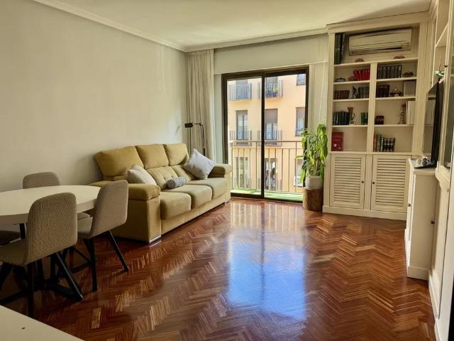 Piso de lujo de 90 m2 en venta en Calle de Montesa, Barrio de Salamanca, Madrid, Provincia de Madrid, Comunidad de Madrid