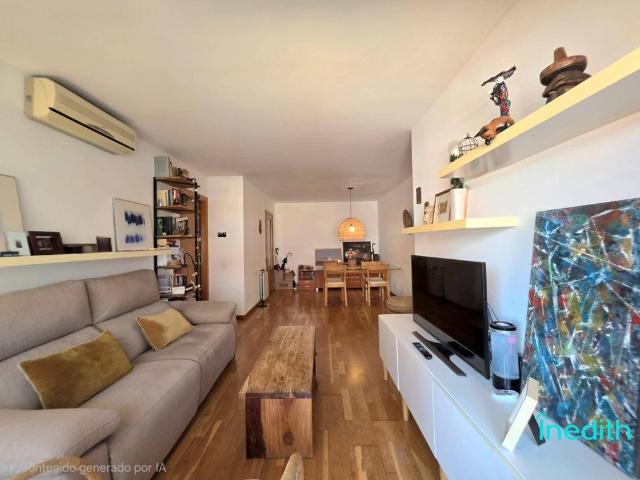 Piso de lujo de 90 m2 en venta en Castelldefels, Cataluña