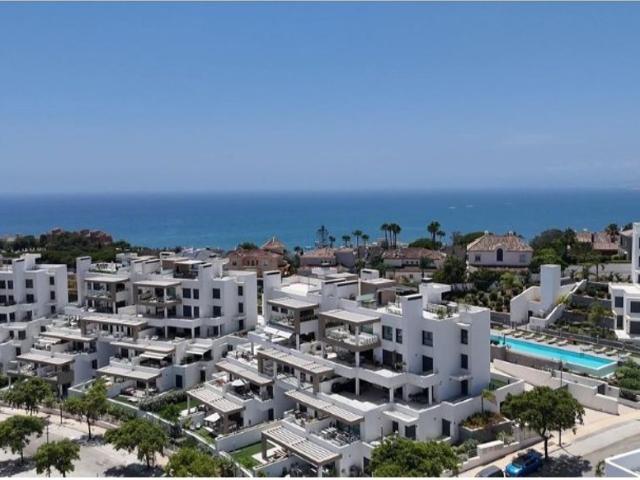 Piso de lujo de 90 m2 en venta en Estepona, España