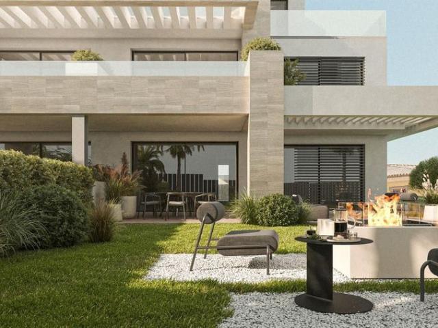 Piso de lujo de 91 m2 en venta en Estepona, Andalucía
