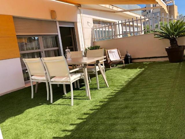 Piso de lujo de 95 m2 en alquiler en Campello, España