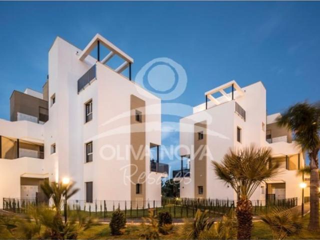 Piso de lujo de 96 m2 en venta en Oliva, España