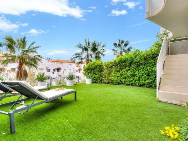 Piso de lujo de 98 m2 en venta en Cortijo Torrequebrada, Benalmádena, Andalucía