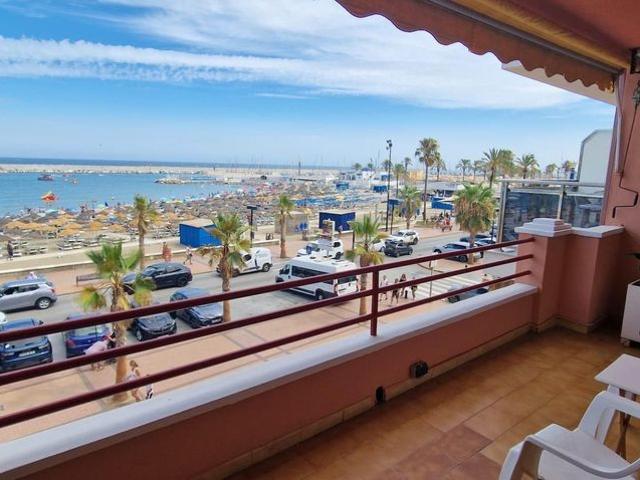 Piso de lujo de 98 m2 en venta en Fuengirola, Andalucía