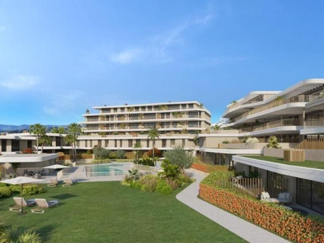 Piso de lujo de 99 m2 en venta en Estepona, Andalucía