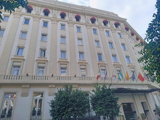 Piso de lujo de 99 m2 en venta en Sevilla, España