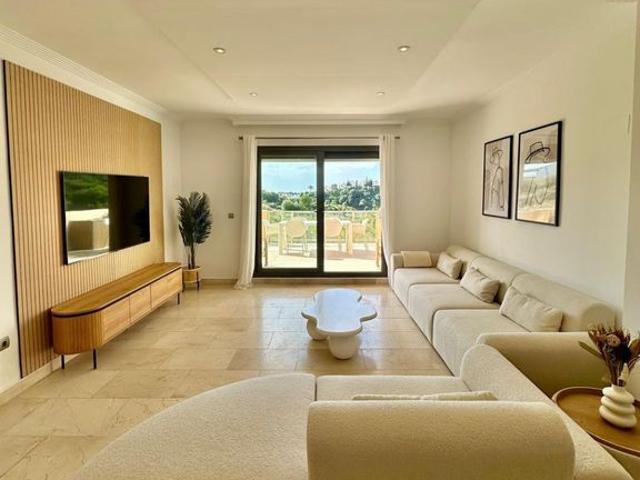 Piso de lujo en alquiler en Estepona, España