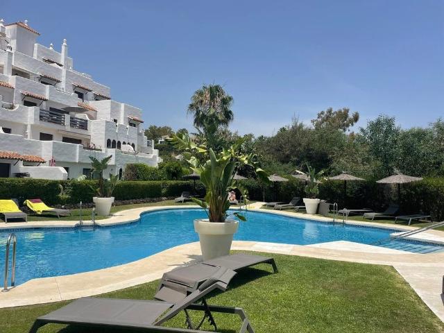 Piso de lujo en alquiler en Estepona, España