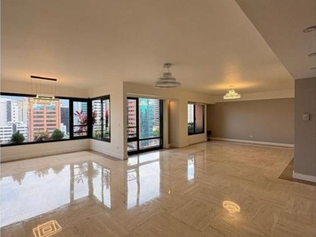 Piso de lujo en alquiler en Nueva Caracas, Venezuela