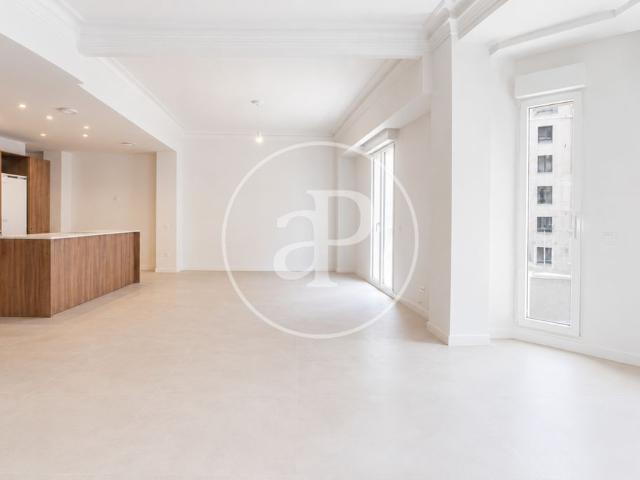 Piso de alto standing de 251 m2 en alquiler en Valencia, España