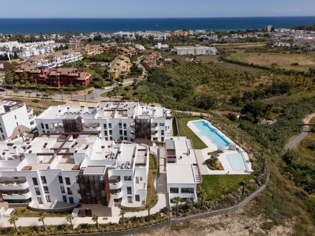 Piso de lujo en venta en Cancelada, Estepona, Málaga, Andalucía