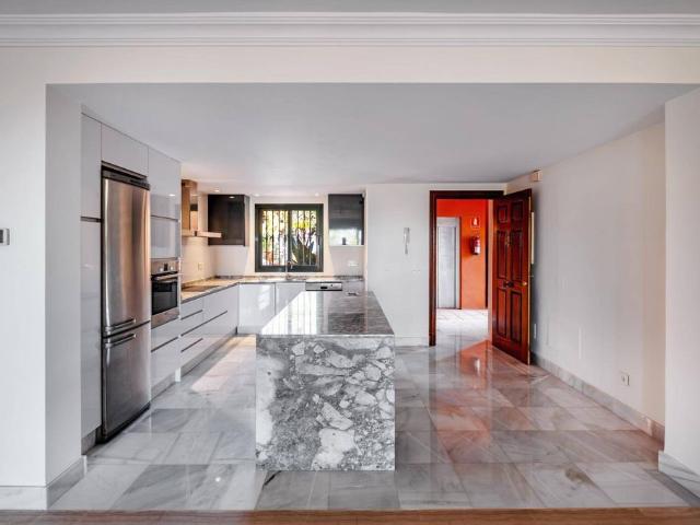 Piso de lujo en venta en Benahavís, Andalucía