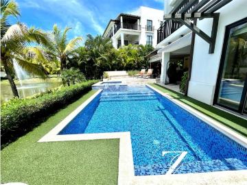 Piso de lujo en venta en Buenaventura, Provincia de Colón 129271 LuxuryEstate. Com