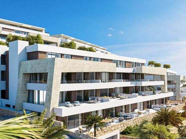 Piso de alto standing de 254 m2 en venta en Estepona, Andalucía