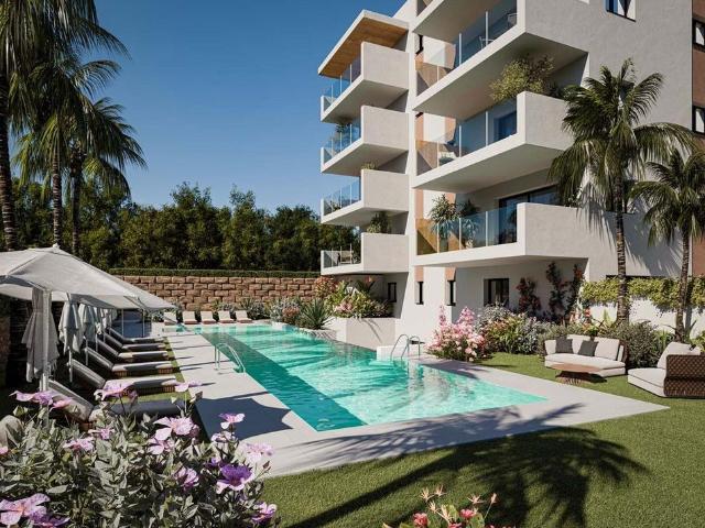 Piso de lujo en venta en Estepona, España