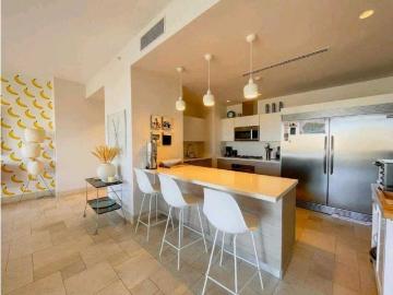 Piso de lujo en venta en Farallón, Panamá 130773 LuxuryEstate. Com