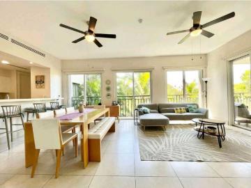 Piso de lujo en venta en Farallón, Provincia de Coclé 130763 LuxuryEstate. Com