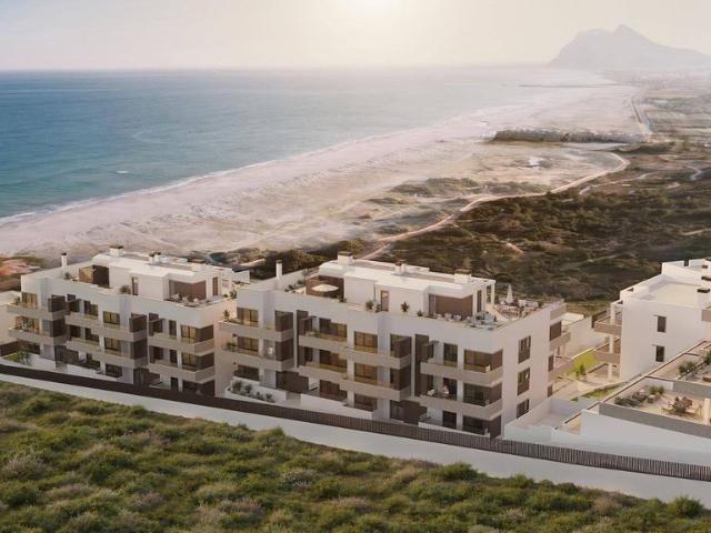 Piso de lujo en venta en La Línea de la Concepción, Andalucía