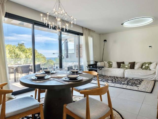 Piso de alto standing en venta en Estepona, Andalucía