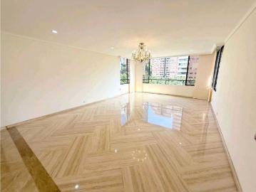 Piso de lujo en venta en Medellín, Colombia