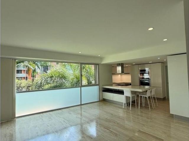 Piso de lujo en venta en Nueva Caracas, Venezuela