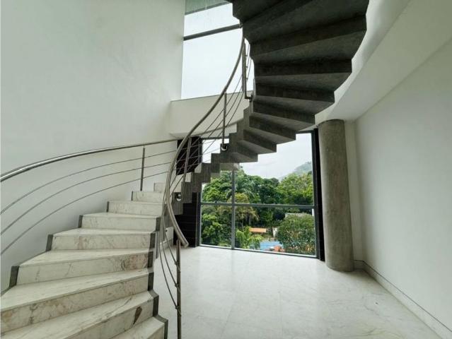 Piso de lujo en venta en Nueva Caracas, Venezuela