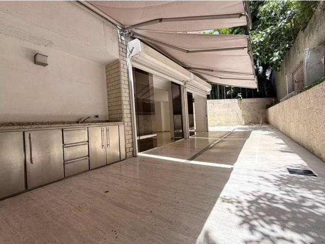 Piso de lujo en venta en Nueva Caracas, Venezuela