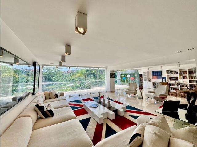 Piso de lujo en venta en Nueva Caracas, Venezuela