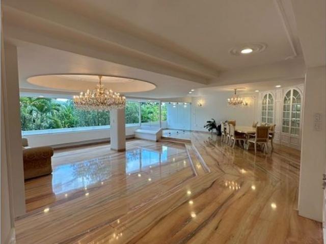 Piso de lujo en venta en Nueva Caracas, Venezuela