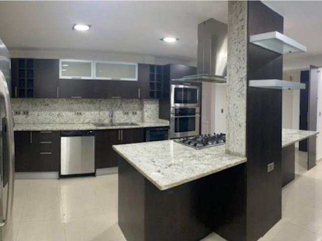 Piso de lujo en venta en Nueva Caracas, Distrito Capital